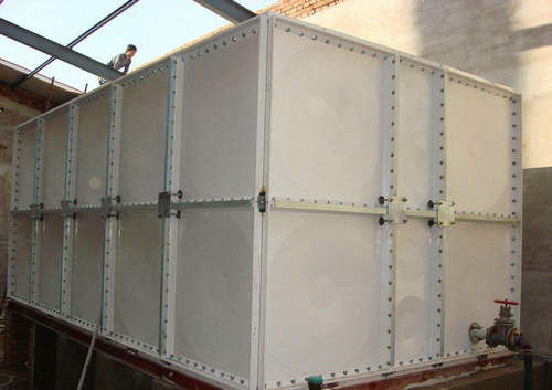 如何選擇適合消防需求的玻璃鋼材質的水箱